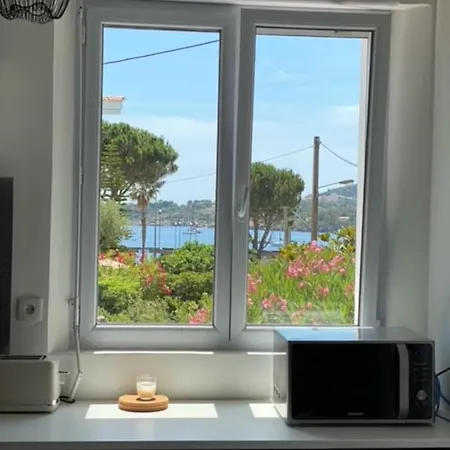 Superb Apt With Terrace And Garden Near The Beach Appartement *